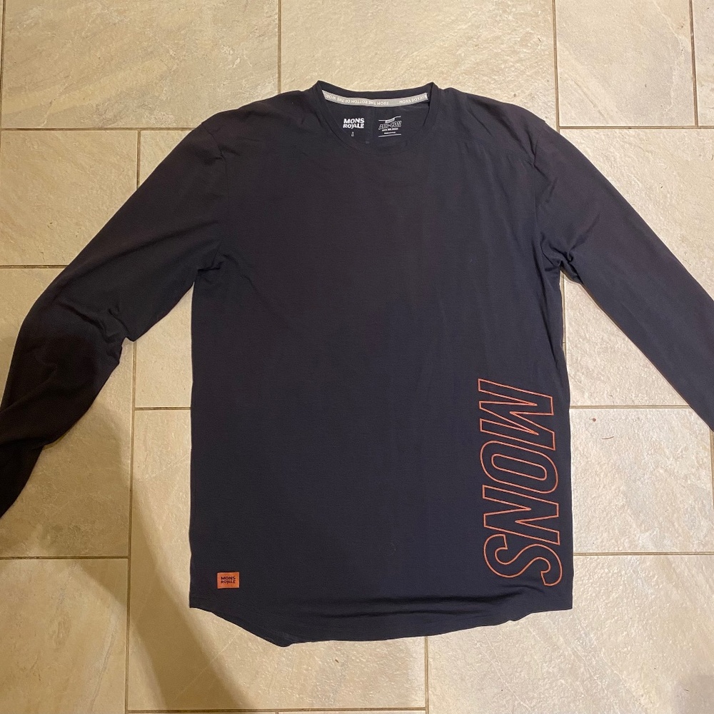 Mons Royale men’s large air-con merino biking shirt